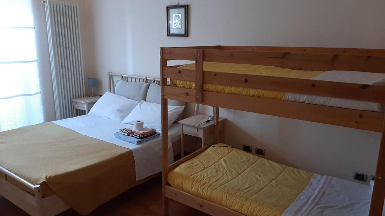 B & B Paradiso Loreto Exteriör bild